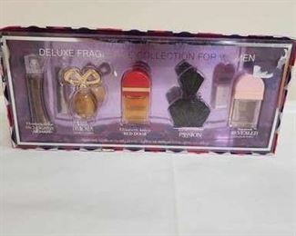 Vintage Elizabeth Taylor Elizabeth Arden Perfume  SEALED BOX  New 
