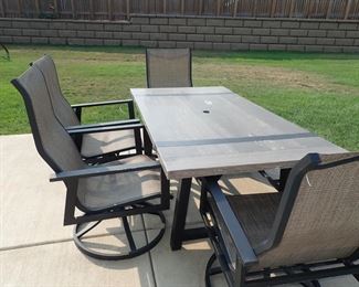 OUTDOOR TABLE & CHAIRS