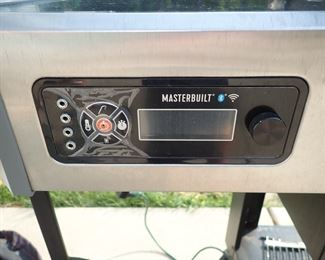 MASTERBUILT GRILL