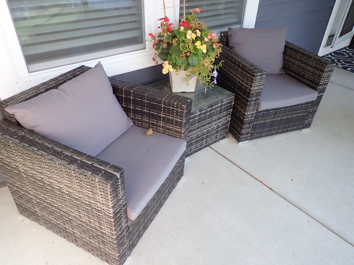 OUTDOOR CHAIRS / W/CUSHIONS & TABLE