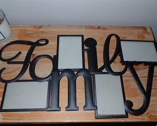 FAMILY PICTURE FRAME