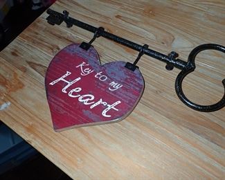 KEY TO MY HEART WALL DECOR