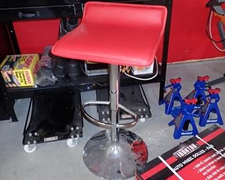 GARAGE STOOL
