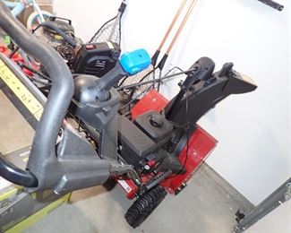 TORO SNOWBLOWER