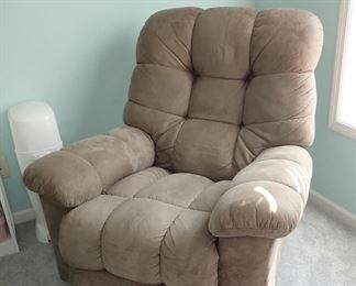 LAZY BOY RECLINER