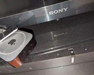 Wonderful electronics including Apple, Sony and Sonos