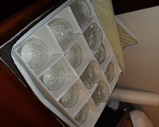 With sugar bowl and cream pitcher