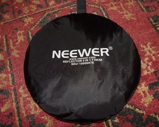 Neewer Reflector