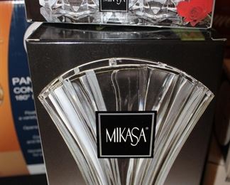 mikasa vase and candle tea lights