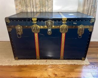 vintage steamer trunk cedar
