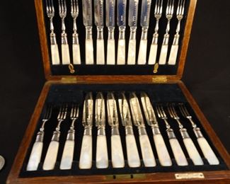 Antique Allen & Darwin Fruit Set - Sheffield & London, England -&nbsp;Wood Box - Set of 12
