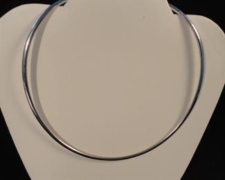 14k White Gold Domed Omega Necklace 4 mm - 17 Inches -22.1 grams.