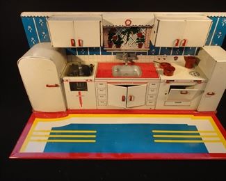 Vintage Superior Metal Toy Childrens Kitchen 1950s.
