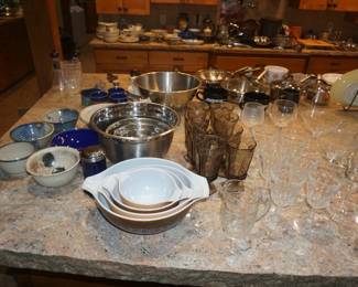 Pyrex nesting bowls, metal bowls, pottery