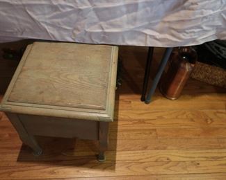 box  that  hold  shoe  shine   items