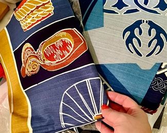 Japanese linens. So many beautiful Japanese linens. 