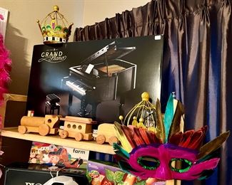 Lego Grand piano limited production hard to find set. 