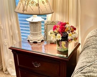 Stanley night stand with matching dresser. 