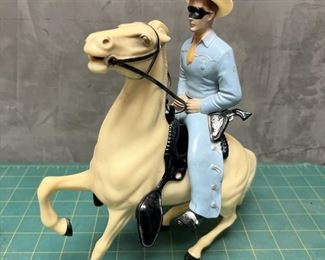 JM7058 1950 s Lone Ranger Silver Action Figure Missing One Gun https://www.ebay.com/str/agesagoestatesales