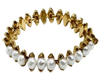 Vintage Trifari Gold Tone Faux Pearl Bracelet
