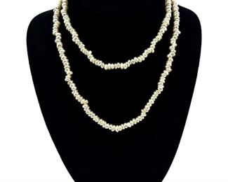 Vintage Pearl Strand Necklace
