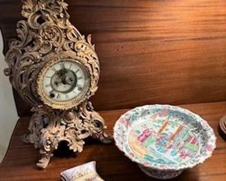 Wonderful Rose Medallion footed bowl