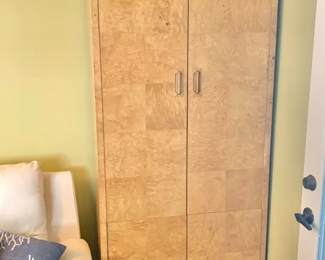 Henredon bar cabinet 