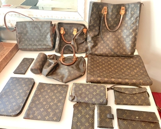 Vintage Louis Vuitton purses, handbags, clutches, and folders 