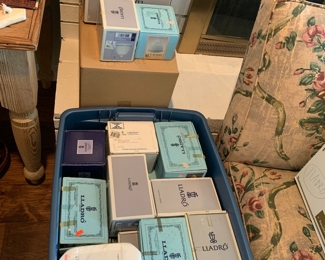 Large collection of lladros 