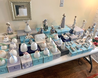 Large collection or lladros with original boxes 