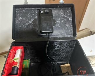 1951 SINGER Featherweight Sewing Machine with Original Case