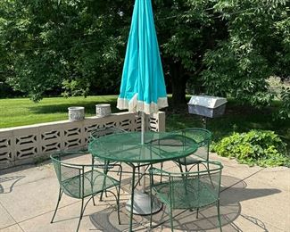 MCM Woodard Style Wrought Iron Patio Set