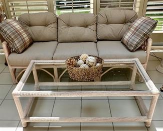 Beautiful 6 Pc Sunroom Set by Henry Link includes: Sofa, 2 Chairs, Coffee Table and Side Table plus Ottoman 