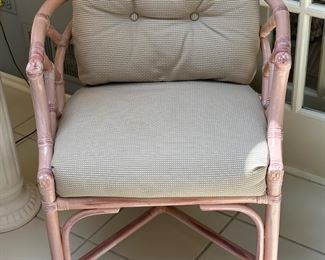 Matching Henry Link Chair with Casters