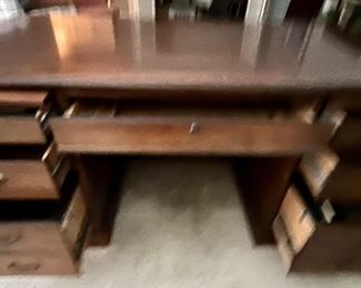 Vintage Myrtle Desk from Myrtle Furniture, a MCM Manuf. from High Pointe, NC