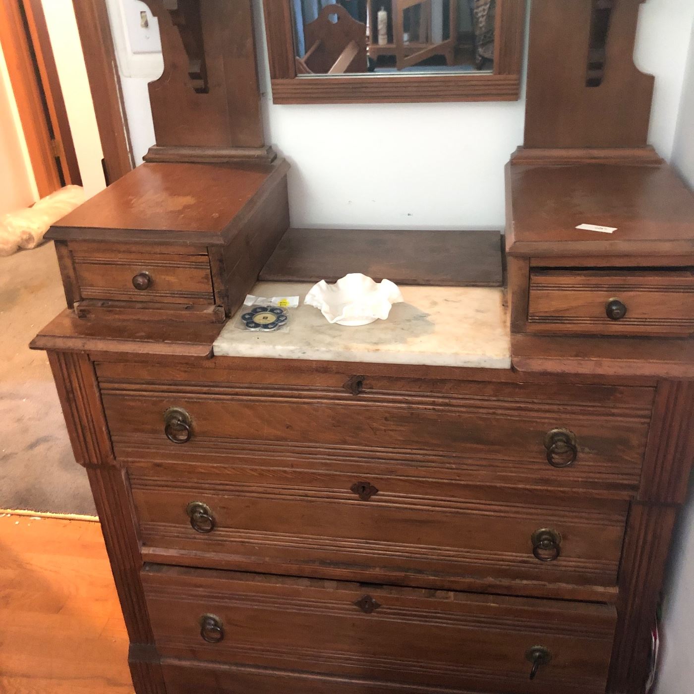 Estate Sale by Bobbi in Olathe, KS starts on 8/4/2023