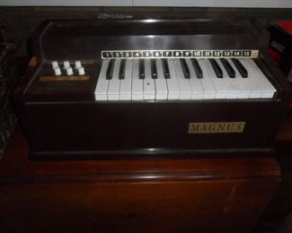 Small Harmon Organ