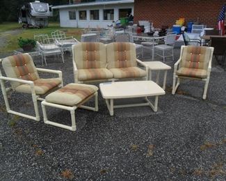 Outdoor furniture set