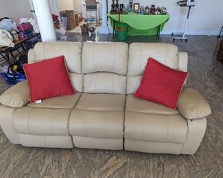 leather recliner sofa