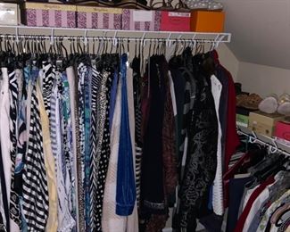 If you love Chicos, Wow. Sizes 2 & 3 Chico (med/lg)