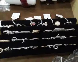 Rings 6-7.5 Pandora, Kendra Scott and more