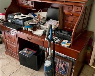 Desk, Printer/Scanner/Copier, Vaccume