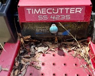 Toro Timecutter SS 4235 zero-turn lawn mower.  42" deck