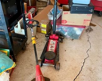 Edger/weed eater, hydraulic jack, wheeled tool chests.