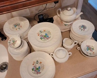 Approximately 96 pieces of Wedgwood Wellesley Montreal