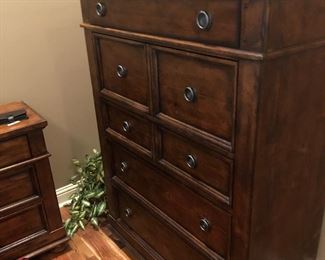 Carolina Pines bedroom suite