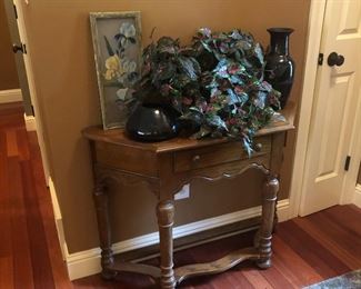 Pretty foyer piece, some Indian pottery