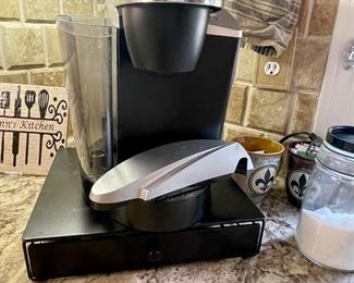 Keurig Coffee Maker and K-Cup stand