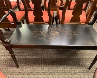 Bench without cushion