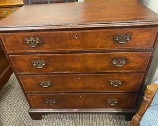 4 drawer chest of drawers